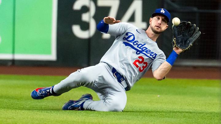 Aug 7, 2026; Phoenix, Arizona, USA; Los Angeles Dodgers outfielder Kyle Tucker makes a sliding catch for an out in the first inning against the Arizona Diamondbacks at Chase Field. Mandatory Credit: Mark J. Rebilas-Imagn Images Aug 7, 2026; Phoenix, Arizona, USA; Los Angeles Dodgers outfielder Kyle Tucker makes a sliding catch for an out in the first inning against the Arizona Diamondbacks at Chase Field. Mandatory Credit: Mark J. Rebilas-Imagn Images