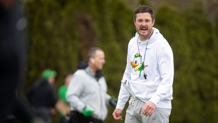 Oregon head coach Dan Lanning leads practice with the Oregon Ducks.