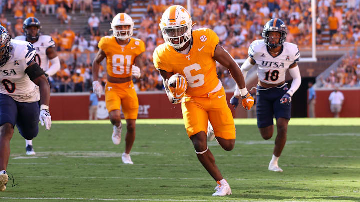 Sep 23, 2023; Knoxville, Tennessee, USA; Tennessee Volunteers running back Dylan Sampson (6) runs