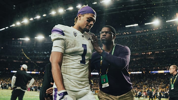 A disappointed Rome Odunze leaves the field after losing to No. 1 Michigan in the 2024 CFP title game. 