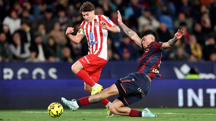Levante UD v Atletico de Madrid - LaLiga EA Sports Levante UD v Atletico de Madrid - LaLiga EA Sports