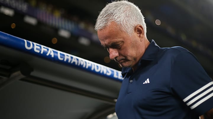 José Mourinho se despede do Fenerbahçe