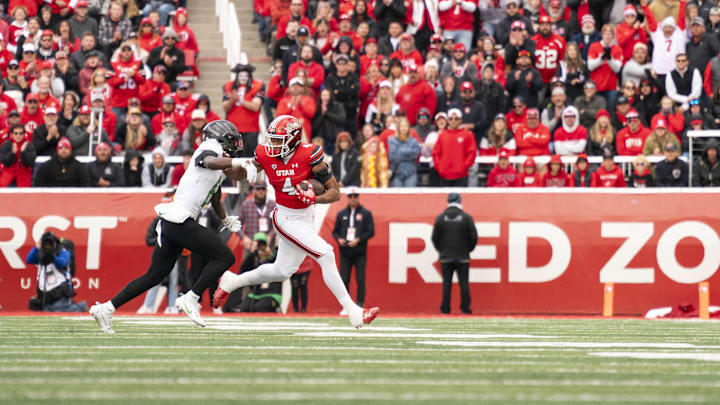 Oct 28, 2023; Salt Lake City, Utah, USA; Utah wide receiver Munir McClain (4) runs against Oregon cornerback Jahlil Florence.