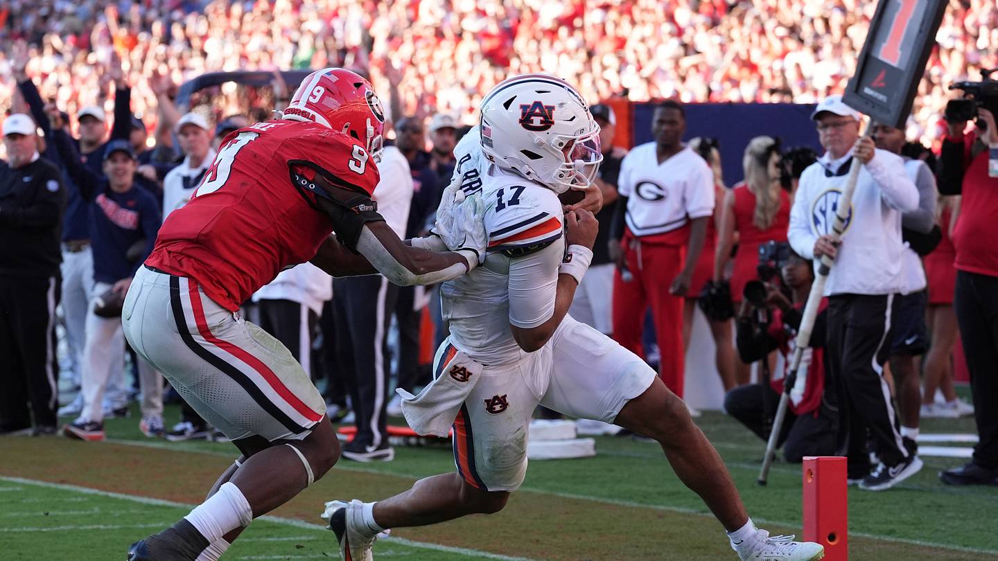 Alex Golesh, Byrum Brown Net Notable Awards After Georgia Upset