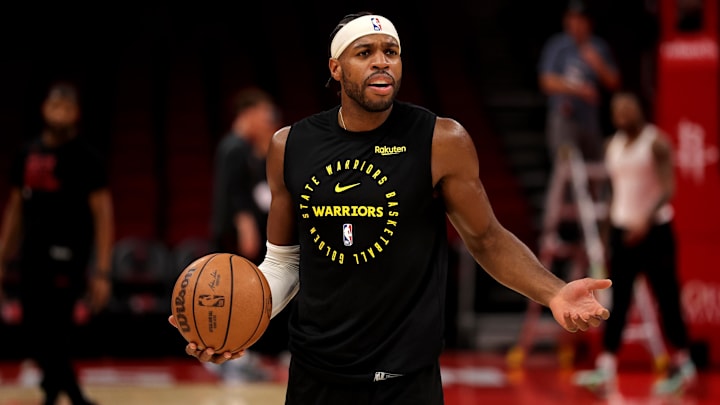 Nov 2, 2024; Houston, Texas, USA; Golden State Warriors guard Buddy Hield (7) warms up prior to the game against the Houston Rockets at Toyota Center. Mandatory Credit: Erik Williams-Imagn Images
