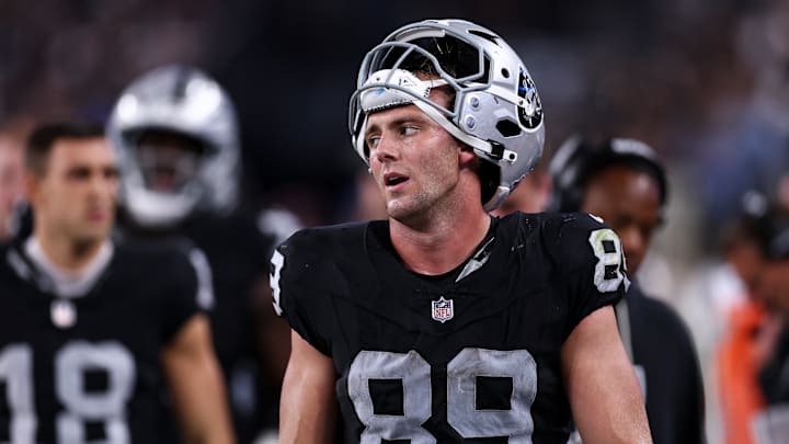 Los Angeles Chargers v Las Vegas Raiders - NFL 2025