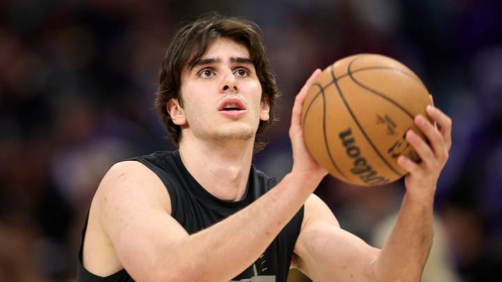 Apr 10, 2026; Sacramento, California, USA; Sacramento Kings center Maxime Raynaud (42) warms up before the game against the Golden State Warriors at Golden 1 Center. Mandatory Credit: Robert Edwards-Imagn Images Apr 10, 2026; Sacramento, California, USA; Sacramento Kings center Maxime Raynaud (42) warms up before the game against the Golden State Warriors at Golden 1 Center. Mandatory Credit: Robert Edwards-Imagn Images