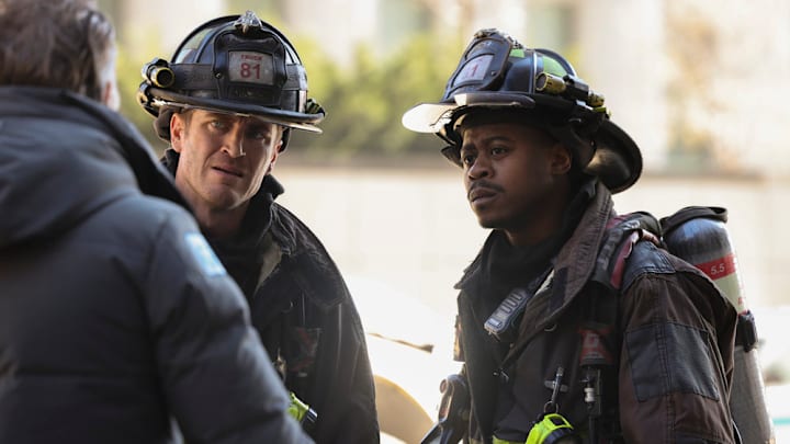CHICAGO MED -- "In The Trenches: Part II" Episode 1011 -- Pictured: (l-r) Jake Lockett as Sam Carver, Daniel Kyri as Darren Ritter -- (Photo by: George Burns Jr/NBC)