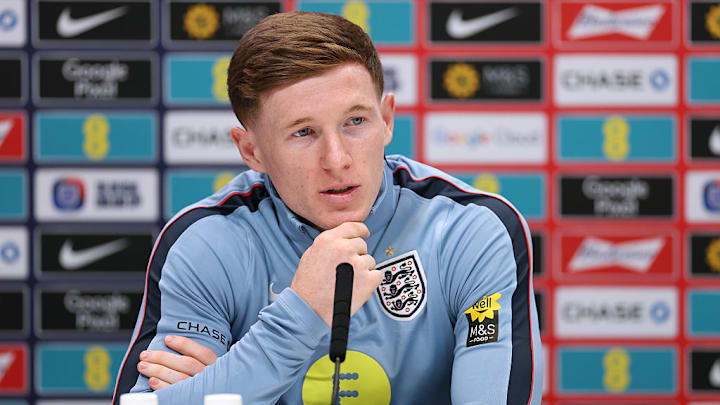 เป้าหมายการซื้อขายส่งสัญญาณชัดเจนถึงทั้งแมนยูและแมนซิตี้ในการตอบสนองที่น่าตื่นตาตื่นใจ