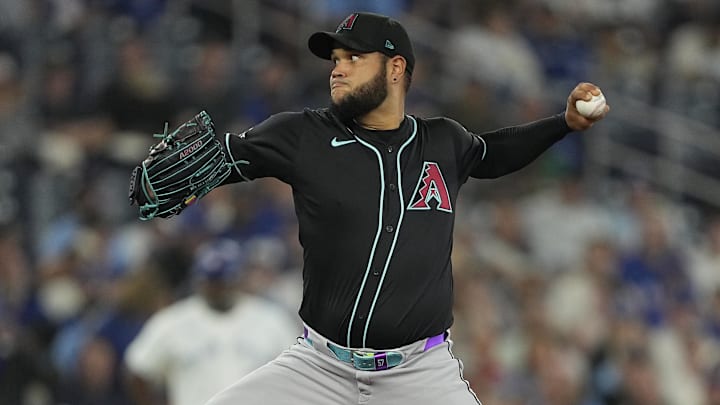 Bet the OVER on Eduardo Rodríguez's walks on Monday night. Bet the OVER on Eduardo Rodríguez's walks on Monday night.