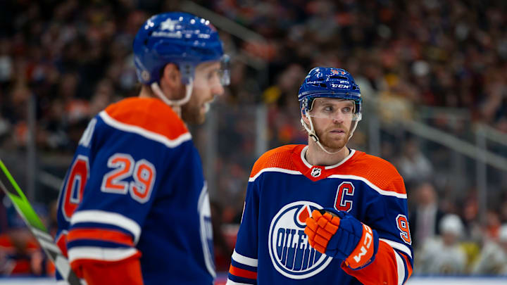 Boston Bruins v Edmonton Oilers
