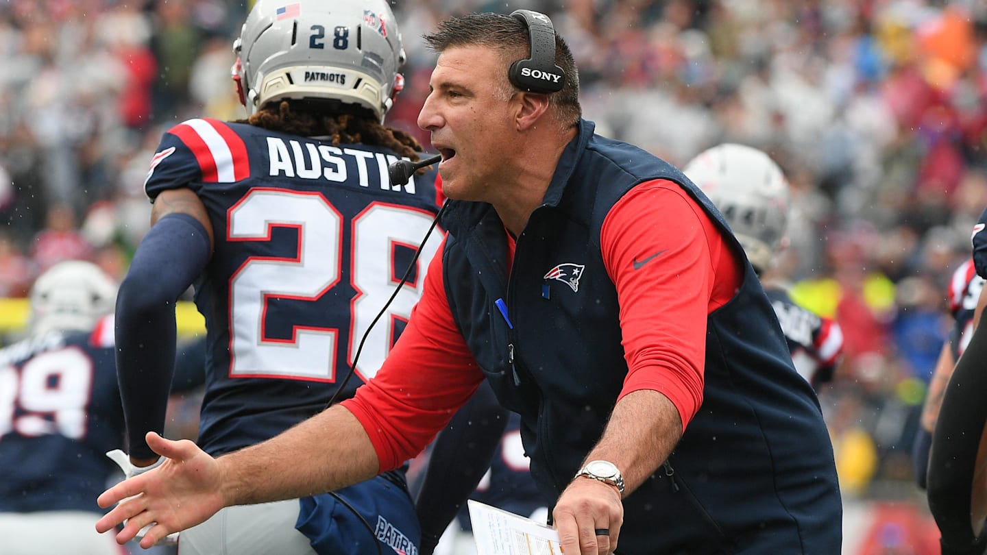 NFL officials give Raiders a make-up call with bogus Patriots penalty