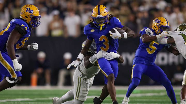 Nov 22, 2025; Atlanta, Georgia, USA; Pittsburgh Panthers wide receiver Cataurus Hicks (3) runs the ball against the Georgia Tech Yellow Jackets in the third quarter at Bobby Dodd Stadium at Hyundai Field. Mandatory Credit: Brett Davis-Imagn Images