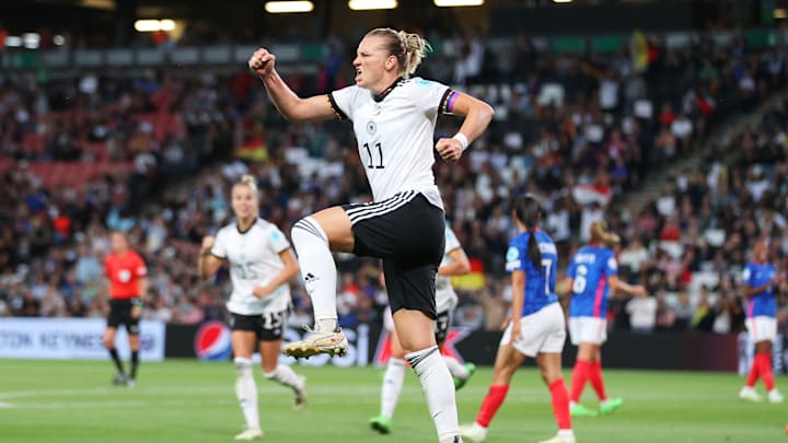 Popp marcou o gol que abriu o placar na semifinal contra a França