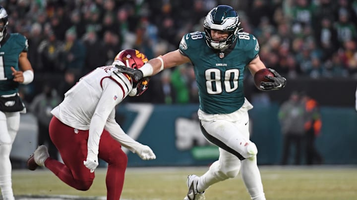 Philadelphia Eagles tight end Dallas Goedert (88).