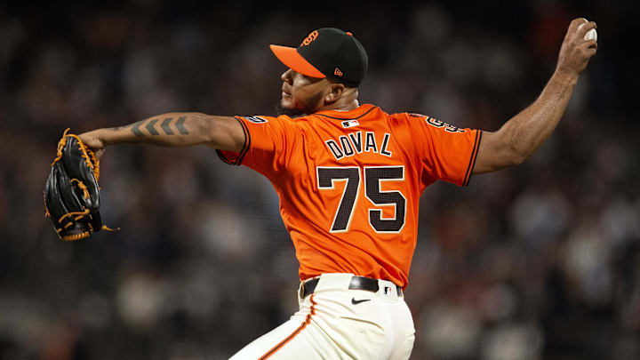 San Francisco Giants Linked to Potential Camilo Doval Replacement in Free  Agency