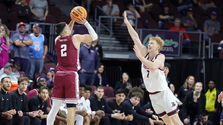 Sash Gavalyugov's late three sent Santa Clara to the WCC final.