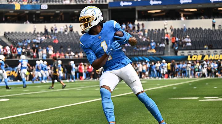 Los Angeles Chargers wide receiver Quentin Johnston (1) warms up prior to a game against the Arizona Cardinals at SoFi Stadium. Los Angeles Chargers wide receiver Quentin Johnston (1) warms up prior to a game against the Arizona Cardinals at SoFi Stadium.