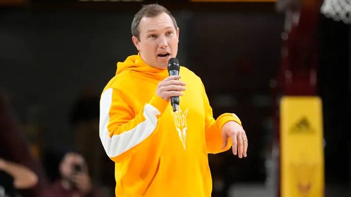 Kenny Dillingham talks to basketball fans during an ASU MBB game. On Wednesday, Oct. 21, a basketball legend came and spoke to Dillingham and his football team. Kenny Dillingham talks to basketball fans during an ASU MBB game. On Wednesday, Oct. 21, a basketball legend came and spoke to Dillingham and his football team.