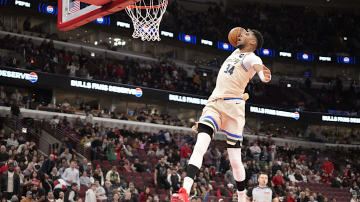 Dec 27, 2025; Chicago, Illinois, USA; Milwaukee Bucks forward Giannis Antetokounmpo (34) goes up for a dunk against the Chicago Bulls during the second half at United Center. Mandatory Credit: David Banks-Imagn Images