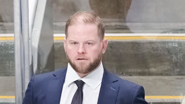 Nov 5, 2022; San Jose, California, USA; San Jose Sharks assistant coach Ryan Warsofsky behind the bench during the third period against the Anaheim Ducks at SAP Center at San Jose.
