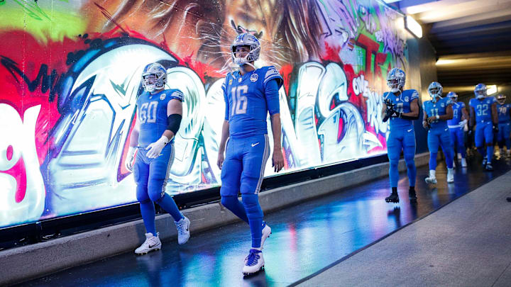 Detroit Lions quarterback Jared Goff (16) and guard Graham Glasgow (60) walk down the tunnel before the game against Atlanta Falcons at Ford Field in Detroit on Sunday, Sept. 24, 2023.