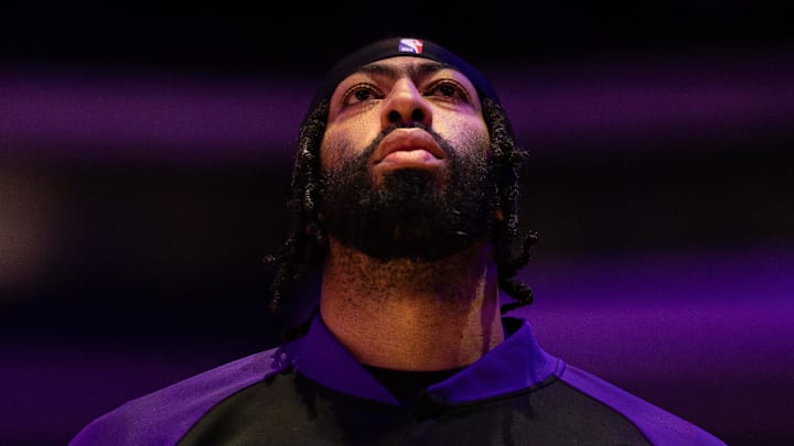 Jan 28, 2025; Philadelphia, Pennsylvania, USA; Los Angeles Lakers center Anthony Davis stands for the anthem before action against the Philadelphia 76ers at Wells Fargo Center. Mandatory Credit: Bill Streicher-Imagn Images Jan 28, 2025; Philadelphia, Pennsylvania, USA; Los Angeles Lakers center Anthony Davis stands for the anthem before action against the Philadelphia 76ers at Wells Fargo Center. Mandatory Credit: Bill Streicher-Imagn Images