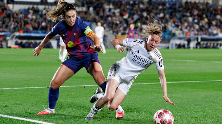 Alexia Putellas anotou um dos gols em confronto da Champions League Feminina Alexia Putellas anotou um dos gols em confronto da Champions League Feminina
