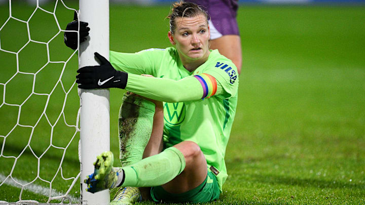 Alexandra Popp im Trikot der Wölfinnen