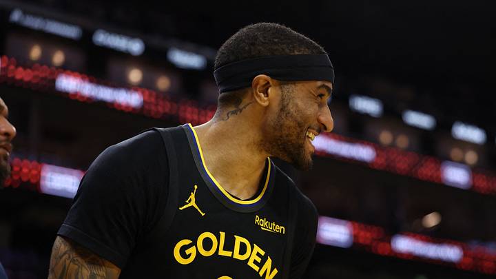 Golden State Warriors guard Gary Payton II (0) between plays against the Cleveland Cavaliers during the fourth quarter at Chase Center on Apr. 2, 2026.