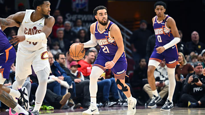 Phoenix Suns v Cleveland Cavaliers