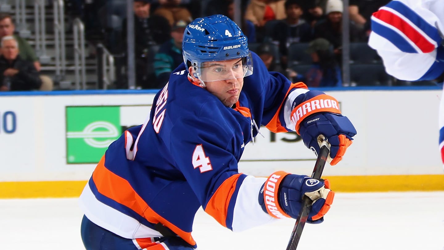 NY Islanders assistant coach implementing power play looks from Colorado Avalanche