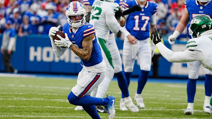 Buffalo Bills wide receiver Keon Coleman runs with the ball after catching a pass against the Jets.