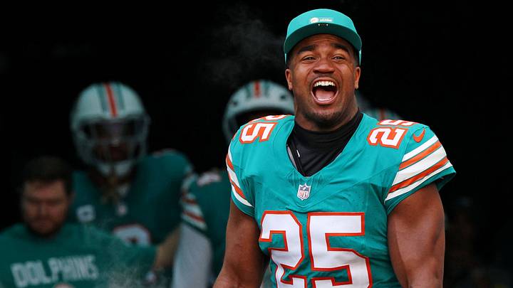 Miami Dolphins linebacker Tyrel Dodson (25) runs on the field at the start of the game against the Cincinnati Bengals at Hard Rock Stadium. Miami Dolphins linebacker Tyrel Dodson (25) runs on the field at the start of the game against the Cincinnati Bengals at Hard Rock Stadium.