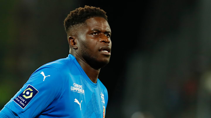 Brice Samba a la côte en Angleterre