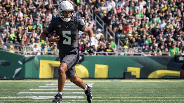 Dante Moore and Oregon travel to Penn State for the biggest action in college football's Week 5. 