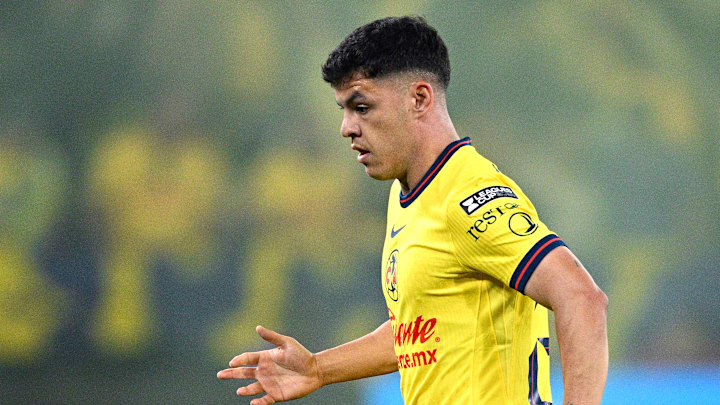 Richard Sánchez sigue negociando su salida de América