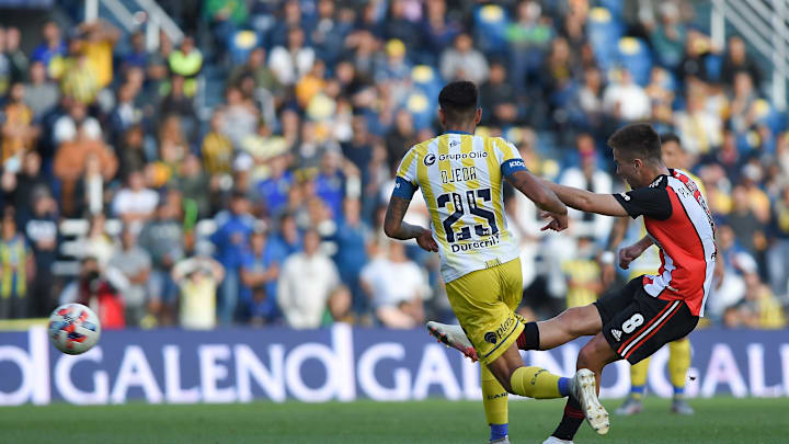 Rosario Central v River Plate - Torneo Liga Profesional 2021
