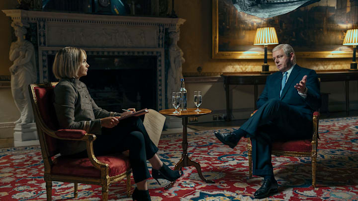 A Very Royal Scandal - Season 3 - Episode 302