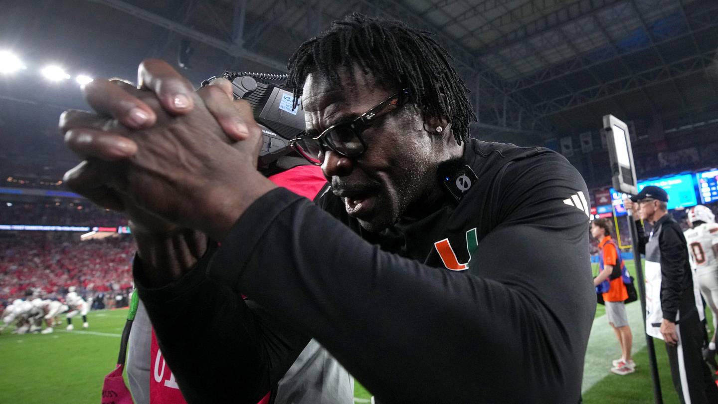 Michael Irvin's Passion For Miami Washes over Recruits Durin