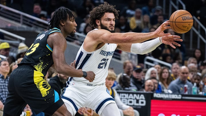 Jan 28, 2024; Indianapolis, Indiana, USA; Memphis Grizzlies forward David Roddy (21) passes the ball