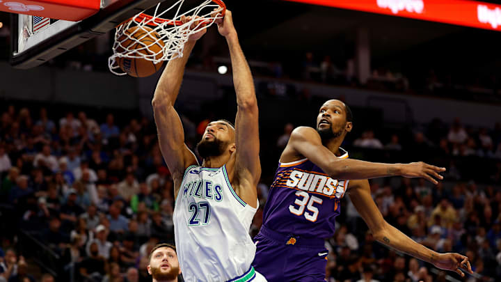 Phoenix Suns v Minnesota Timberwolves