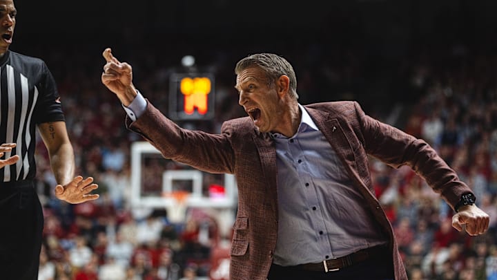 Jan 25, 2025; Tuscaloosa, Alabama, USA; Alabama Crimson Tide head coach Nate Oats disputes a call during the second half against the LSU Tigers at Coleman Coliseum. Mandatory Credit: Will McLelland-Imagn Images Jan 25, 2025; Tuscaloosa, Alabama, USA; Alabama Crimson Tide head coach Nate Oats disputes a call during the second half against the LSU Tigers at Coleman Coliseum. Mandatory Credit: Will McLelland-Imagn Images