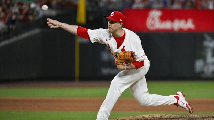 Jun 24, 2025; St. Louis, Missouri, USA;  St. Louis Cardinals relief pitcher Phil Maton (88) pitches against the Chicago Cubs during the eighth inning at Busch Stadium. Mandatory Credit: Jeff Curry-Imagn Images