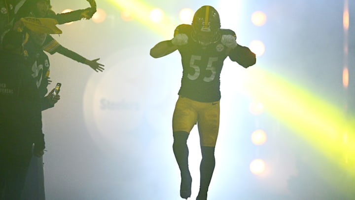Tennessee Titans v Pittsburgh Steelers