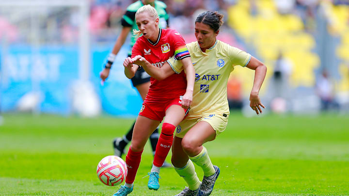 Elisa Senss y Kiana Palacios, América vs Bayer Leverkusen