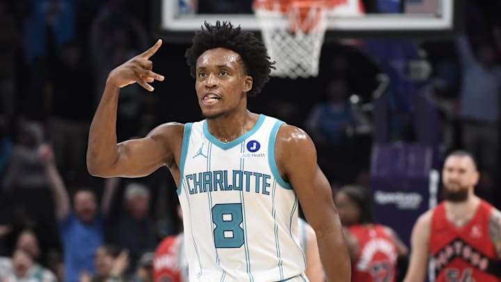 Jan 7, 2026; Charlotte, North Carolina, USA;  Charlotte Hornets guard Collin Sexton (8) reacts after scoring during the second half against the Toronto Raptors at the Spectrum Center. Mandatory Credit: Sam Sharpe-Imagn Images