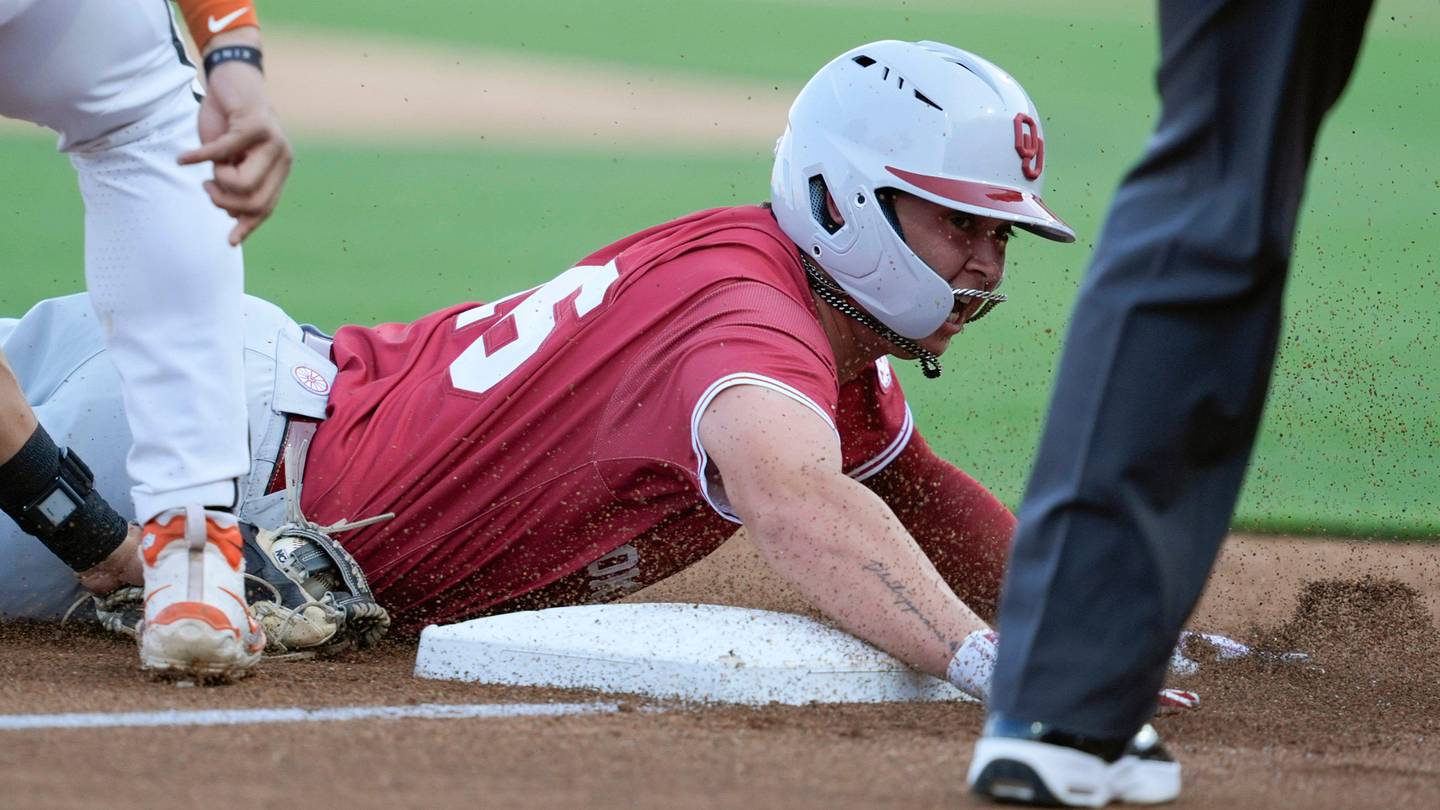 Oklahoma pulls off stunner to keep College World Series dreams miraculously alive