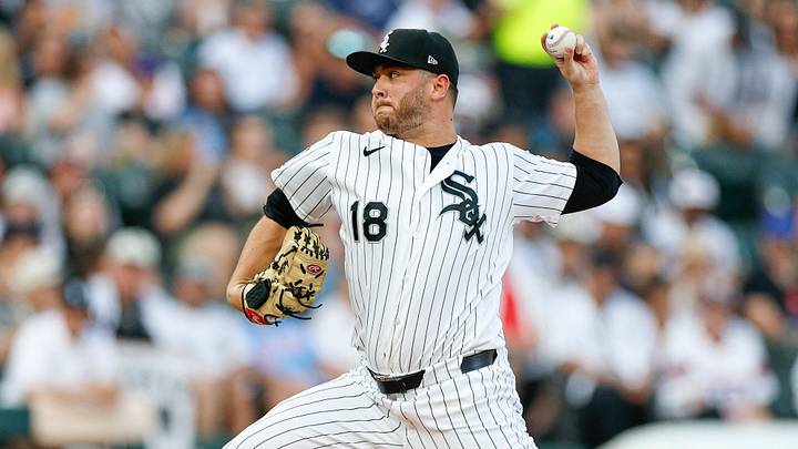 Aug 8, 2026; Chicago, Illinois, USA; Chicago White Sox starting pitcher Anthony Kay (18) delivers a pitch against the Cleveland Guardians during the first inning at Rate Field. Mandatory Credit: Kamil Krzaczynski-Imagn Images Aug 8, 2026; Chicago, Illinois, USA; Chicago White Sox starting pitcher Anthony Kay (18) delivers a pitch against the Cleveland Guardians during the first inning at Rate Field. Mandatory Credit: Kamil Krzaczynski-Imagn Images