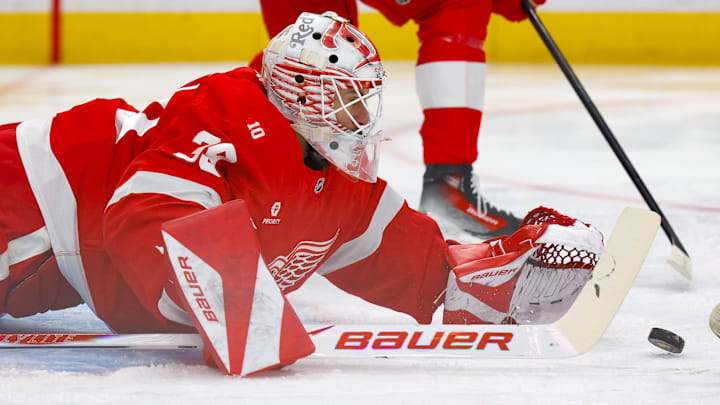 Dec 17, 2025; Detroit, Michigan, USA; Detroit Red Wings goaltender Cam Talbot (39) makes the save in the first period against the Utah Mammoth at Little Caesars Arena. Mandatory Credit: Rick Osentoski-Imagn Images Dec 17, 2025; Detroit, Michigan, USA; Detroit Red Wings goaltender Cam Talbot (39) makes the save in the first period against the Utah Mammoth at Little Caesars Arena. Mandatory Credit: Rick Osentoski-Imagn Images